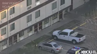 Raw video: Man shot in head at NW Houston motel