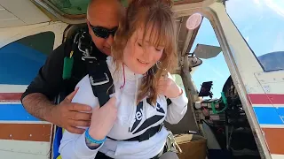 Stephanies first skydive!