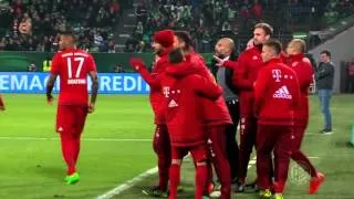 Wolfsburg Bayern im DFB Pokal: Müller erhöht auf 2:0 | Sportschau