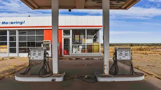 FROZEN IN TIME - Incredible Abandoned Gas Station in New Mexico