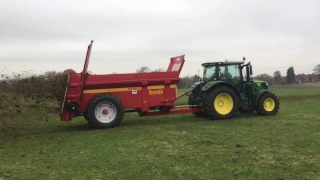 Teagle Titan 9 rear discharge spreader in action