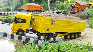 ADU MEKANIK Dump Truk Trailer Truk Fuso Trinton Truk Hino 500 Tronton Bermuatan Pasir GAGAL NANJAK