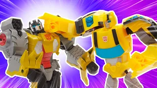 Bumblebee's Giant Robot Construction | The Play-Doh Show | Transformers Kids