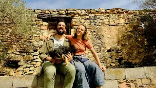 Finally! A Tour of Our Off-Grid Homestead (in Spanish)