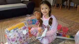 Моя любимая😘 именинница открывает подарки. Урра 6 лет🎉🎉🎉😍