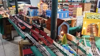 MTH New Haven Electrics running on Ken's O Gauge layout
