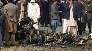 Ataque suicida em Islamabade mata três pessoas entre elas um polícia
