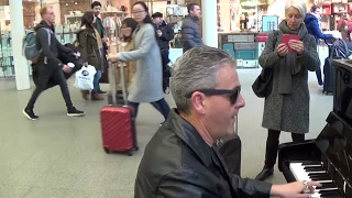 Swanee River Boogie at St Pancras Station (Dr K)