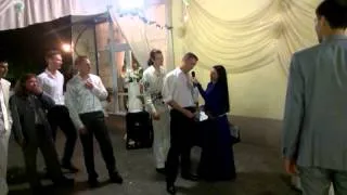 Жених бросает подвязку на свадьбе. Ведущая Екатерина Пилипенко. г.Запорожье Украина