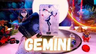 GEMINI DONT WALK AWAY FROM THIS PERSON, BECAUSE THIS COULD BE THE ONE! CAN U GIVE IT A TRY?