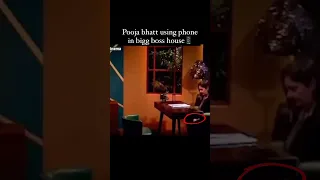 Pooja Bhatt using phone in big boss house