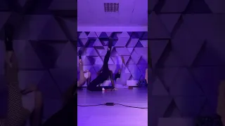 HIGH HEELS DANCE Владивосток, запись на курс для начинающих @vladisha_ley (тг) старт 2 марта