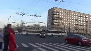 Trolleybus junction traffic in St. Petersburg. Троллейбусы на сложном перекрёстке в Петербурге. 2013