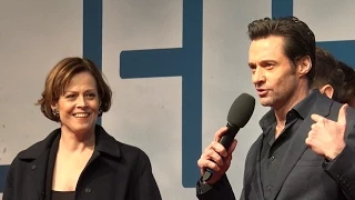 4K Video | Hugh Jackman,Sigourney Weaver in Berlin | Fan Event Chappie