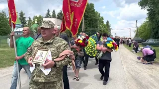 Сьогодні, 25 травня, Лука-Мелешківська громада попрощалася із загиблим Героєм, Віталієм Яворським