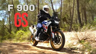 BMW F 900 GS 2024 - ¿La moto endurera más versátil? 🤔 - Prueba / Review en español | HolyCars TV
