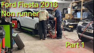 Ford Fiesta 2016 Cat N Non Runner Part 1 Stripping It Down To See If I Can Get It Running ????