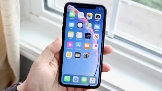 iPhone XR In LATE 2021! (Still Worth Buying?)