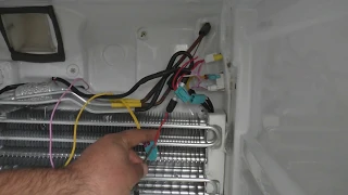 Холодильник Ноу Фрост набирает температуру, компрессор отключается и "засыпает"