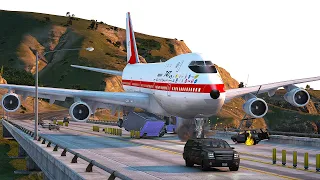 World's Heaviest 747-8 Emergency Landing On Busy Highway | GTA 5