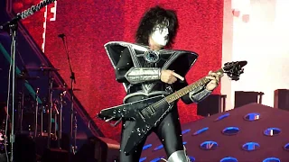 Kiss - Tommy Thayer Guitar Solo, Live at  O2 Arena, London England 11 July 2019