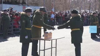 Казанское танковое училище выпустило 122 офицера по новой программе подготовки курсантов