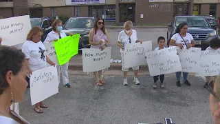 Houston residents gather to mourn victims in San Antonio 18-wheeler