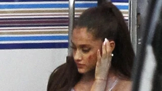 Ariana Grande Bloody Photos From Scream Queens Set