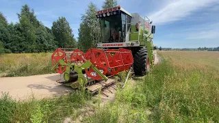 Rozkładany heder Claas Dominator Mega 208