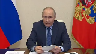 Владимир Путин призвал вытеснять импорт из России