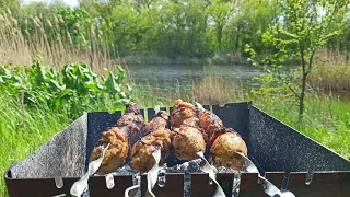 Нашли крутое место. Шашлык на речке. Путешествие на мопеде