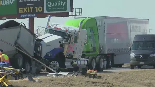 5 dead after major multi-vehicle crash in Missouri