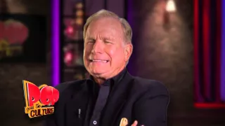 Wayne Rogers talks about leaving MASH Part 2 of 5