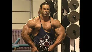 Kevin Levrone - (MANDA BALA Ariis)