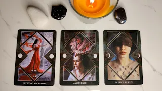 Ce ascunde el/ea? Secretele persoanei tale ❤️🔮 Alege O Carte Etalare Tarot Dragoste