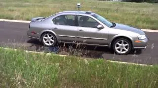 2001 nissan maxima burnout