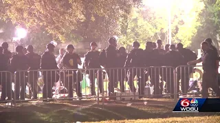 SWAT,  NOPD officers pour onto Tulane's campus overnight, move encampment