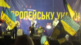 Надія Є (Mad Heads, ЕвроМайдан 20131205)