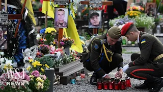 Ukraine Pays Tribute to Fallen Soldiers on Defenders Day | WSJ News