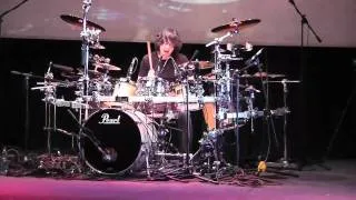 Mike Mangini - Zidjian Day Santiago Chile interpretando "No Zone" de Annihilator (05-10-2010)