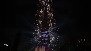 Dubai New Year's Eve 2019 Burj Khalifa Fireworks - 4k