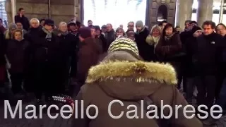 Marcello Calabrese - street guitarist plays "Time" (Pink Floyd)