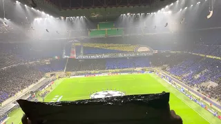 Inter 1-0 Porto. C’è solo l’Inter e coreografia, San Siro da brividi!!