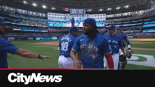 Blue Jays' fans play GM of the team