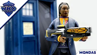 Doctor Who Action Figure Review - Fugitive Doctor & TARDIS - Character Options Online Exclusive 2024