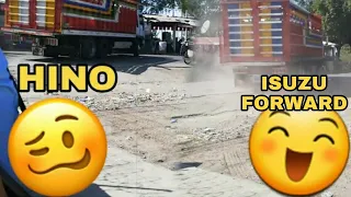 La diferencia entre un Camión HINO🤮 y un ISUZU FORWARD. 💪 El HINO es el de adelante.