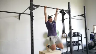 Toenail Spot Bar Muscle-Up