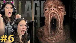 GET THAT THING AWAY FROM ME!! Resident Evil 8 VILLAGE