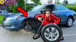 Wheel fell off the Mommy's car | With UCAN Kids