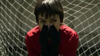 La Casa de Papel 4 La banda jugando al fútbol